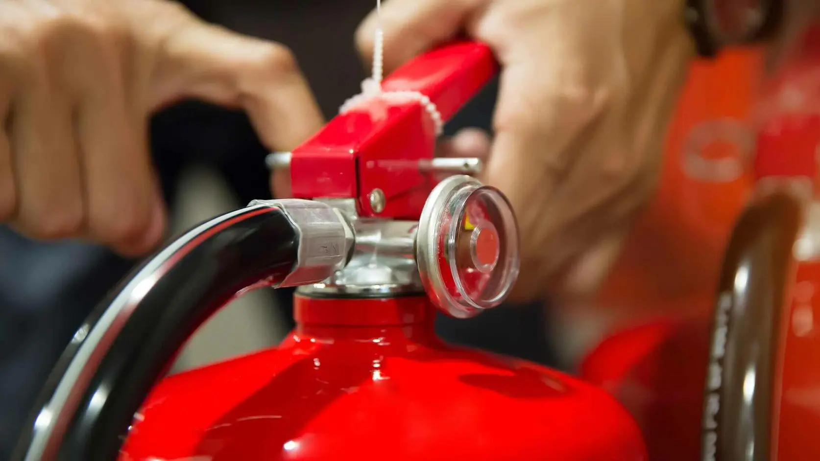 onderhoud en keuring van brandblussers Apragaz gecertificeerd onderhoud en keuring van brandblussers Apragaz gecertificeerd